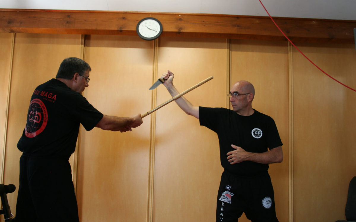 Défense couteau Kravmaga Sorgues Vaucluse